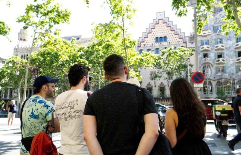 Sagrada Família & More: Barcelona Tour + Candy Tasting - Whats Included and Whats Not