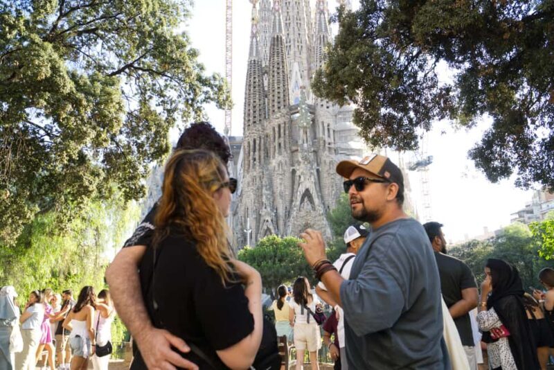 Sagrada Família & More: Barcelona Tour + Candy Tasting - FAQ