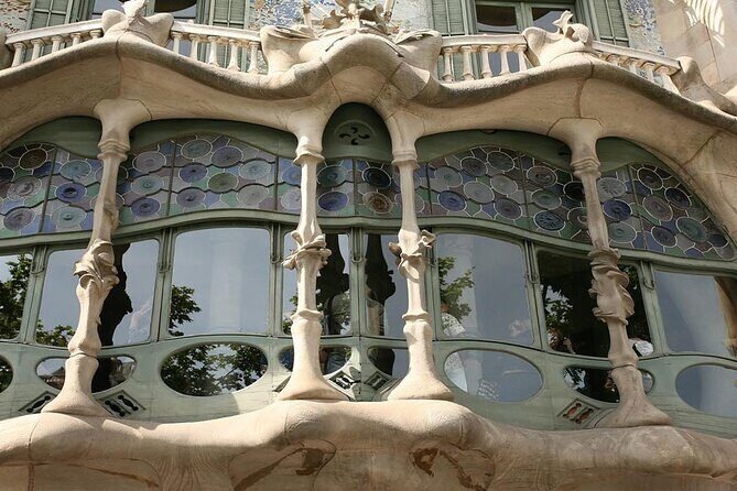 Sagrada Familia Private Tour - Unlock the mysteries of Gaudi - The Logistics: What to Expect