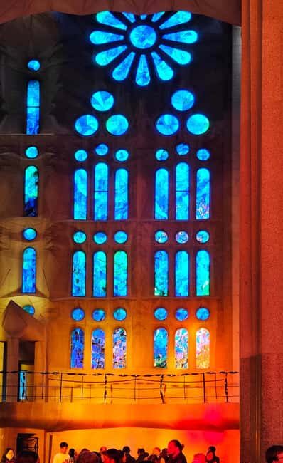 Sagrada Familia Private Tour with Entry Ticket in English - Who Would Love This Tour?