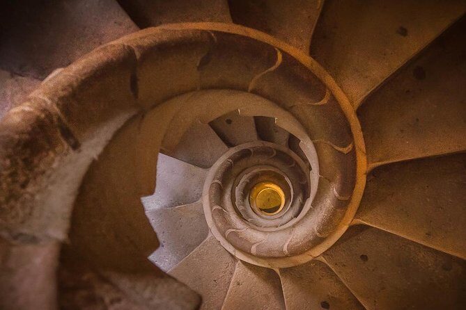 Sagrada Familia Private Tour with Skip-the-Line Ticket - Practical Details: How It Works