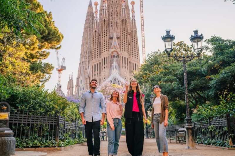 Sagrada Familia with Official Guide & Fast-Track Entry - Exploring the Sagrada Familia with an Official Guide & Fast-Track Entry: A Practical Review