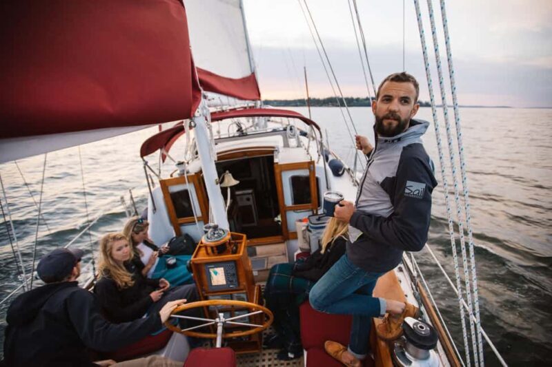 Sail Bainbridge Island & Seattle Waters - Classic Sailboat - Who Is This Tour Best For?