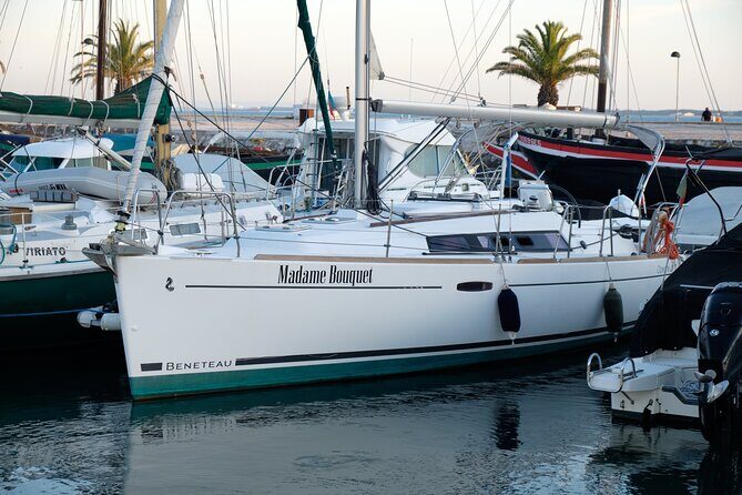 Sailboat in Arrábida, Setúbal - What to Expect from the Sailboat Tour in Setúbal