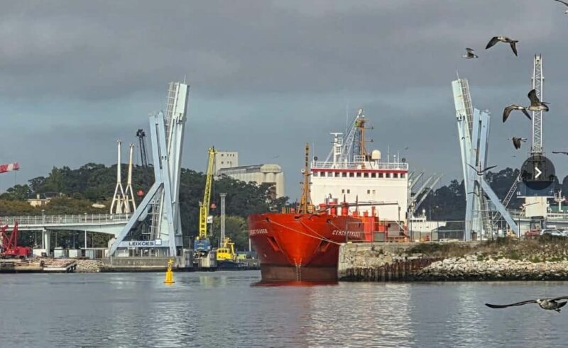 Sailboat Ride on the Matosinhos Sea with a Visit to the Port of Leixões - FAQs