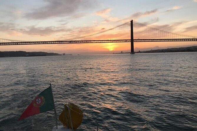 Sailboat Sunset Group Tour in Lisbon with welcome drink - The Balance of Pros and Cons