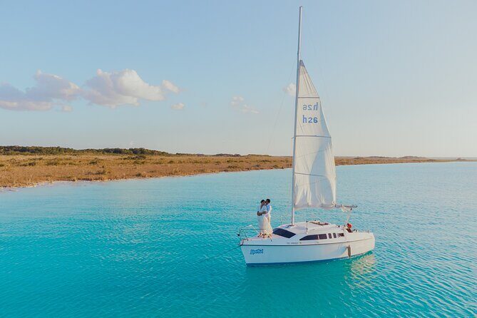 Sailboat tour across the seven colors lagoon in Bacalar - What’s Included and What You Should Consider