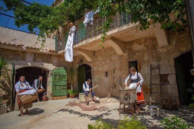 Sailing and Snorkeling Tour in the Islands of Pakleni - FAQ