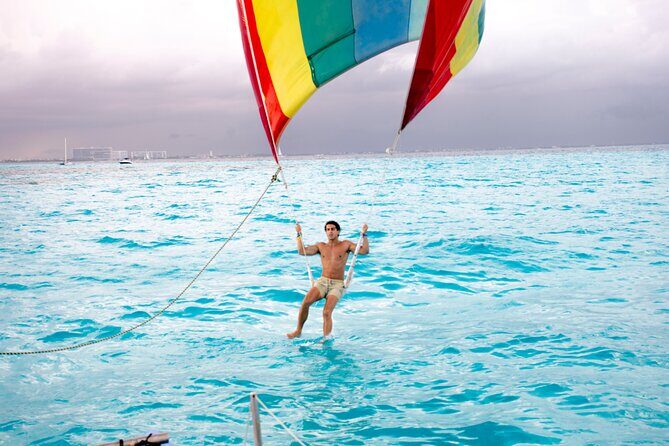 Sailing Catamaran in Cancun with Open Bar - FAQ