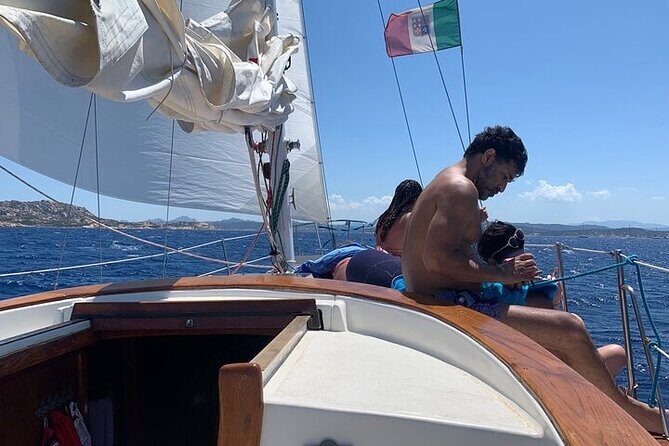 Sailing La Maddalena Archipelago with a USCG licensed captain. - Who Is This Tour Best For?