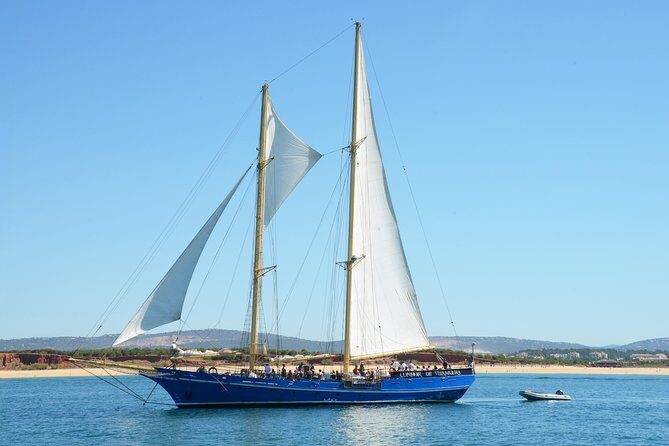 Sailing The Algarve Coastline Cruise with BBQ on the Beach - Sailing The Algarve Coastline Cruise with BBQ on the Beach: A Friendly Look