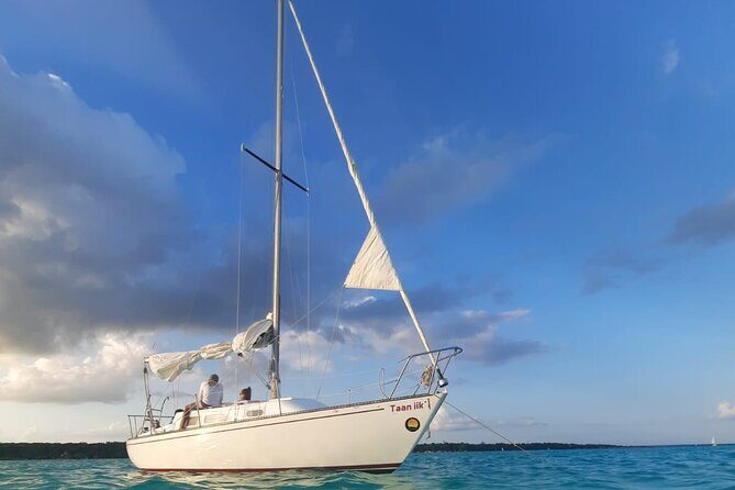 Sailing Tour around the Bacalar Lagoon - The Experience: What You Can Expect
