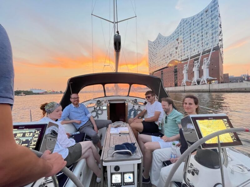 Sailing trip ''the Elbe by night", Hamburg/Elbe - FAQs