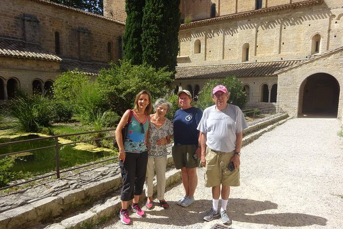 Saint-Guilhem village and cave day tour - Key Points