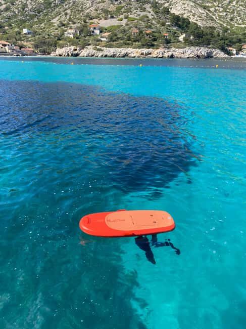 Saint Tropez: Learn how to Surf with an eFoil - Learning the Basics