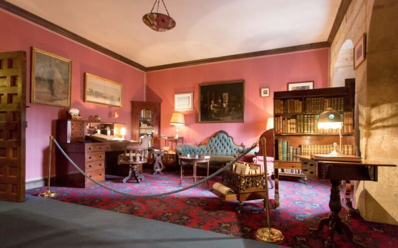 Salamanca: Monterrey Palace Audio-Guided Tour - FAQs