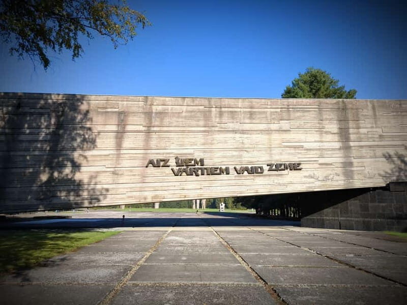 SALASPILS: Private tour to Salaspils and Rumbula Memorials - An In-Depth Look at the Tour Experience