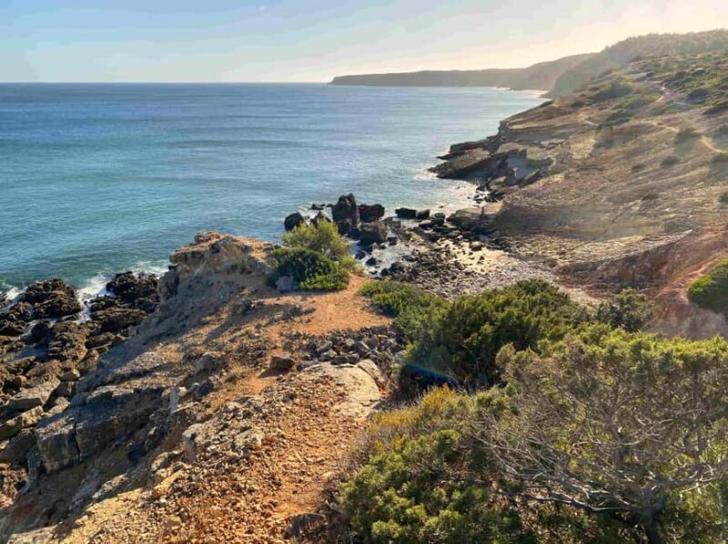 Salema: Stretch Horizons | Coastal Hike & Yoga - An Honest Look at the Coastal Hike & Yoga Experience