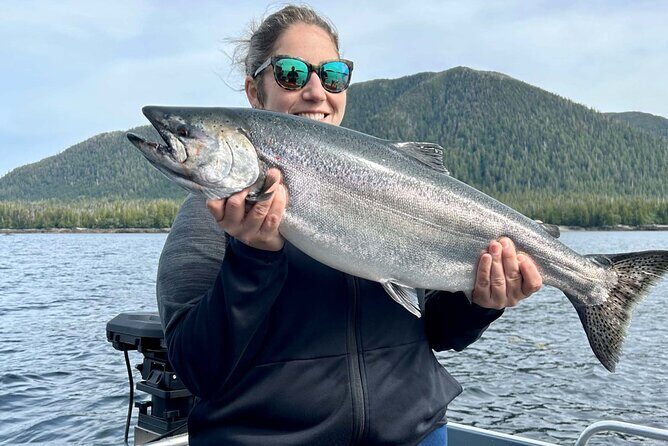 Salmon Fishing in the Salmon Capital of the World - Equipment and Comfort: What’s Included and What to Know