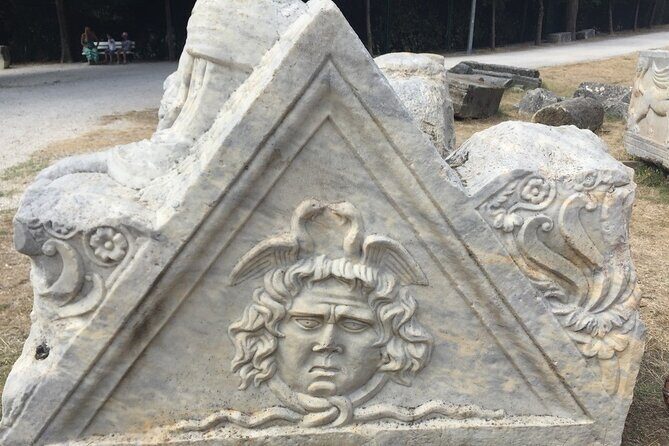 Salona & Amphitheater - Private guided tour - Admission incl. - Walking and Terrain Considerations