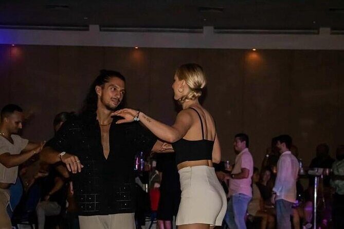 Salsa and Bachata Class and Night Out in Mexico City - A Genuine Look at the Salsa and Bachata Night Out in Mexico City