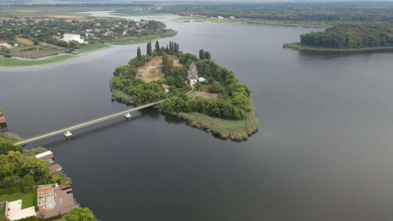 Salt Mine, Lunch at Winery, Dracula Grave - Private Tour - FAQs