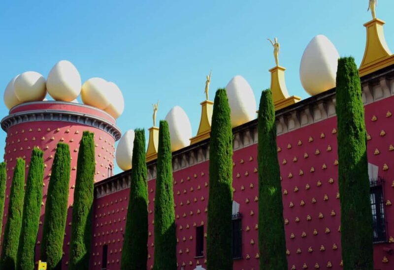 Salvador Dalí Museum, House & Cadaqués Semi-Private Tour - Who Should Consider This Tour?