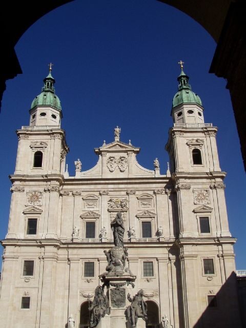 Salzburg 2.5-Hour Walking Tour: Mozart, Old Town & More - A Deep Dive into the Tour Experience