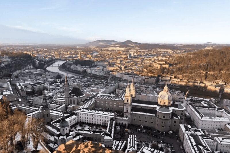 Salzburg Christmas Market and City Highlights Evening Tour - Key Points