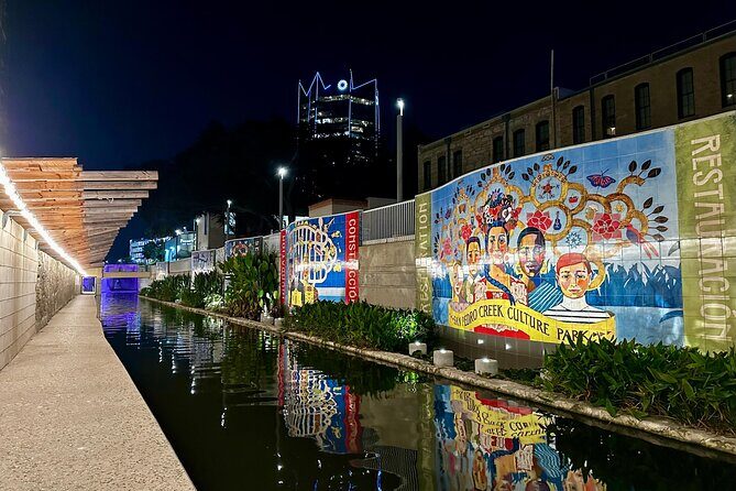 San Antonio Downtown Twilight Art Tour - What Is the San Antonio Downtown Twilight Art Tour?