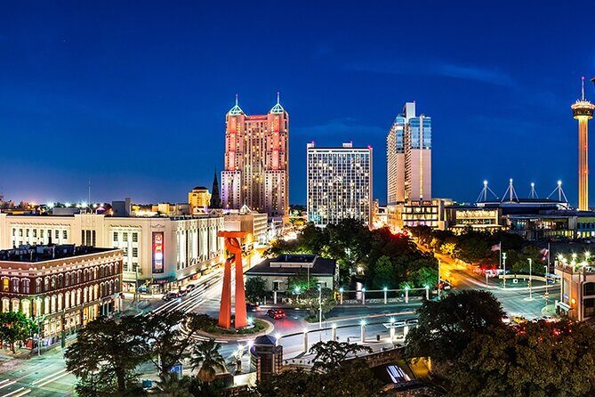 San Antonio Night Riverwalk Tour with Tower of Americas - The Alamo: A Short but Powerful Stop