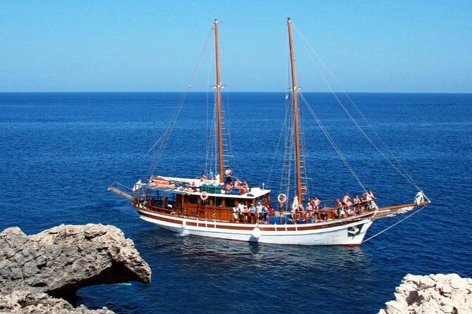 San Antonio Ruby Sunset Cruise from Protaras - FAQs