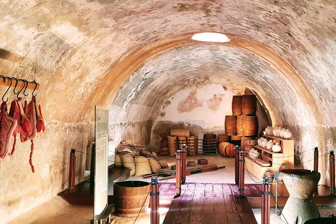 San Diego Fortress Explorer 4-Hour Highlights Walking & Van Tour - FAQ