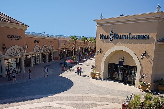 San Diego Shopping Tour to Las Amercias Outlet - Key Points