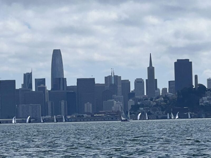SAN FRANCISCO: (2hr) PRIVATE Sailing Experience 6 Guests - The Crew and Atmosphere
