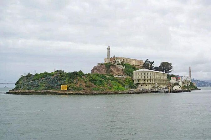 San Francisco Alcatraz App Guided Tour with Cruise and Jail House - FAQ