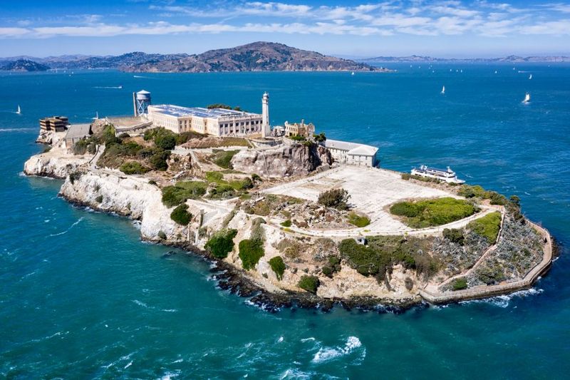 San Francisco: Alcatraz Island & 48-Hour Hop-On Hop-Off Tour - Where the bus takes you: stops that actually make sense