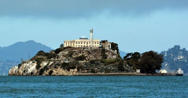 San Francisco: Alcatraz Island & Bike Rental - The Experience in Depth