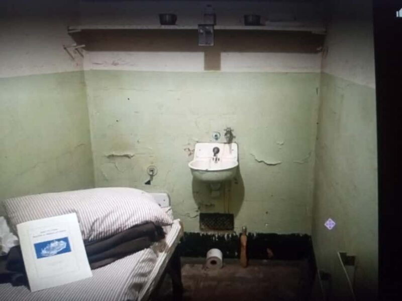 San Francisco: Alcatraz Island Tour with Bike Rental - Key Points