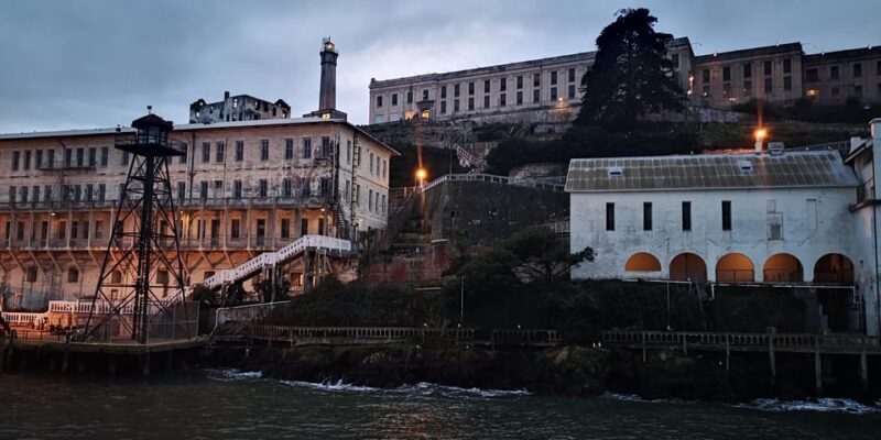 San Francisco: Alcatraz Night Tour with SF Bay Cruise - What’s Included and What’s Not
