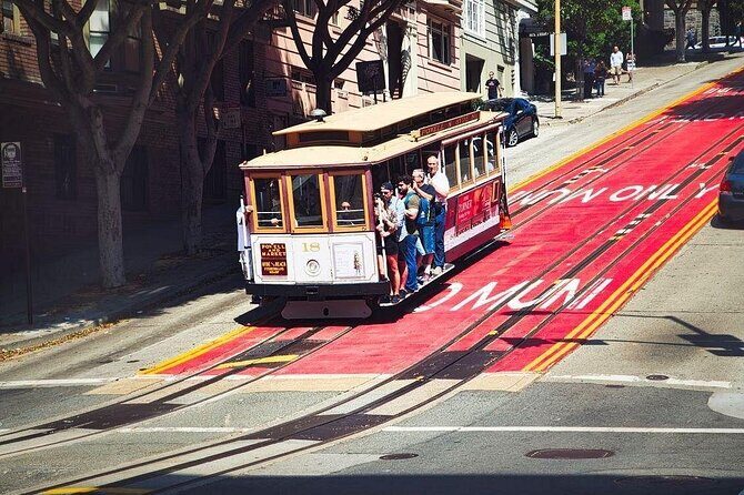 San Francisco: Cable Car Audio Tour with Entrance Ticket - Key Points