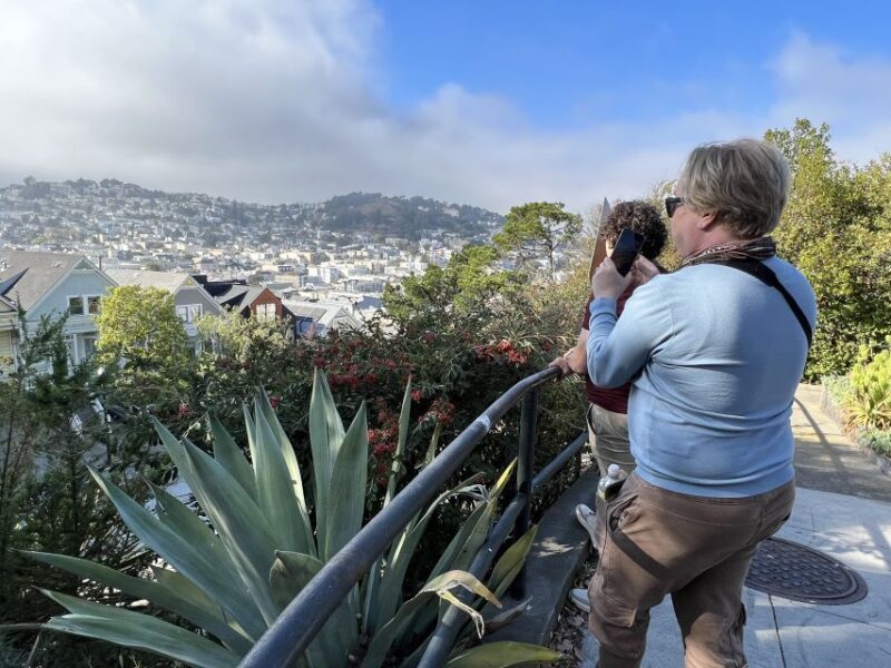 San Francisco: Neighborhood Walking Tour - 6 Route Options - FAQ