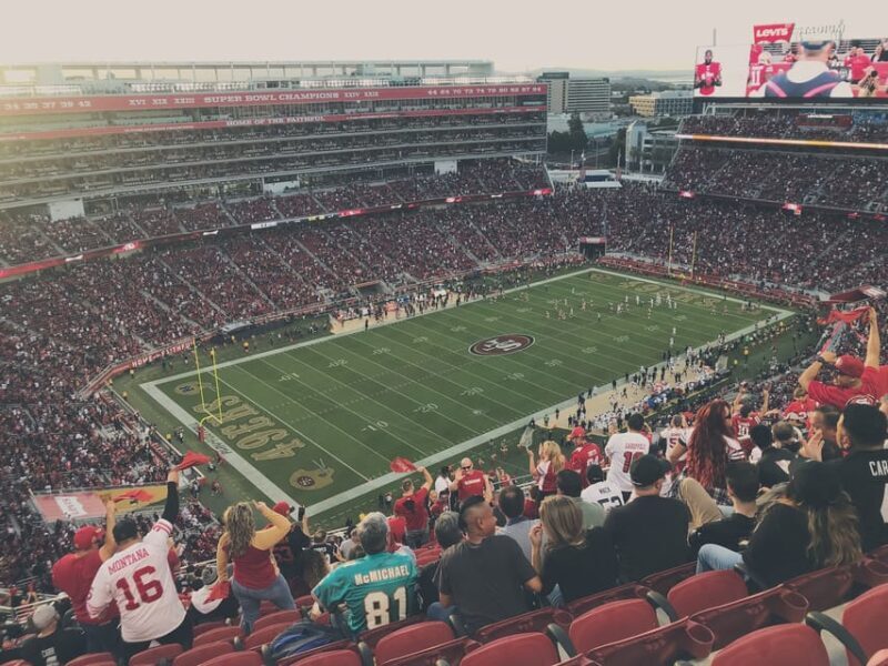 San Francisco: San Francisco 49ers Football Game Ticket - The Atmosphere and Crowd