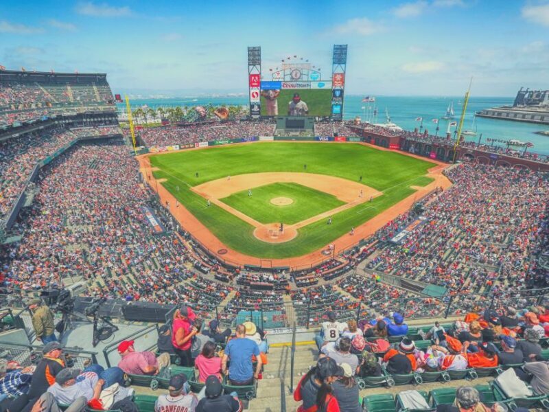 San Francisco: San Francisco Giants Baseball Game Ticket - Setting the Scene at Oracle Park