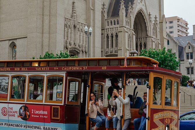 San Francisco's Grace Cathedral Self-Led Exploration - Who Should Consider This Experience?