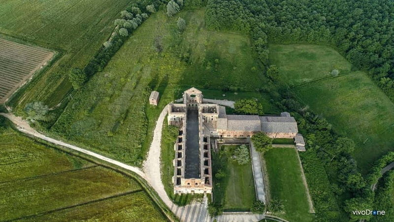 San Gimignano: Drone Tour video in tuscany - Key Points