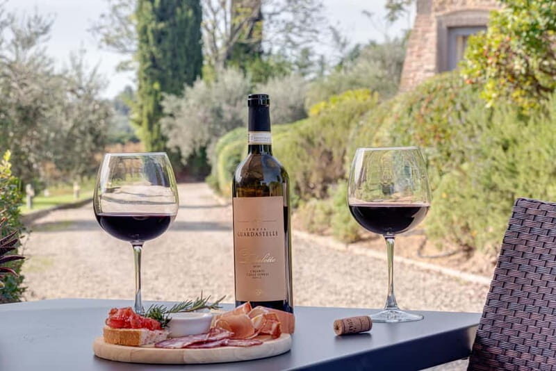 San Gimignano: Mini Wine Tour with Tuscan aperitif - Who Will Love This Experience?