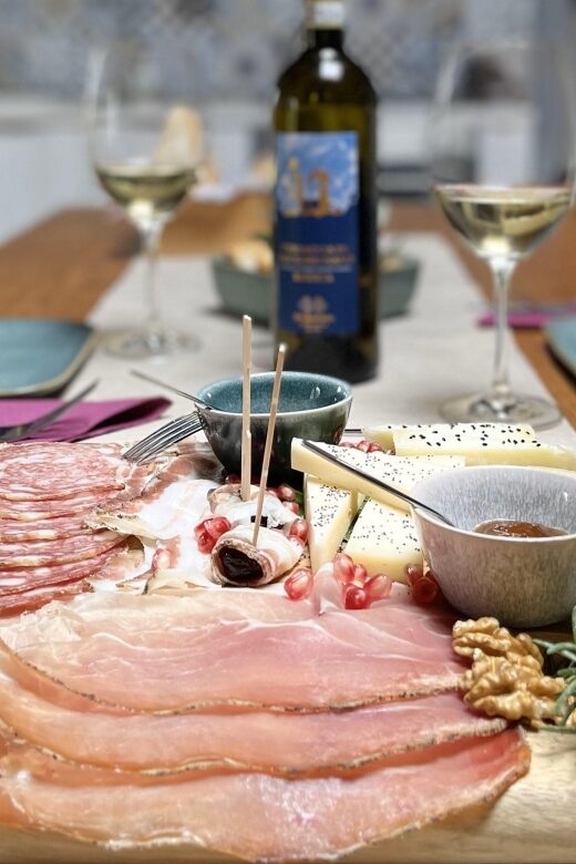 San Gimignano: Vineyard and Cellar Tour with Wine Tasting - Practical Details to Keep in Mind