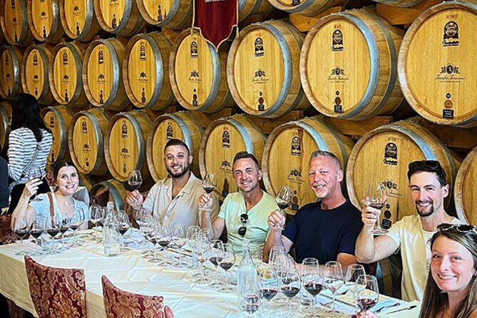San Gimignano Wine Tour and tuscan appetizer for small group - A Closer Look at the San Gimignano Wine Tour
