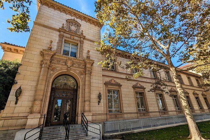 San Jose Scavenger Hunt Walking Tour and Game - Key Points